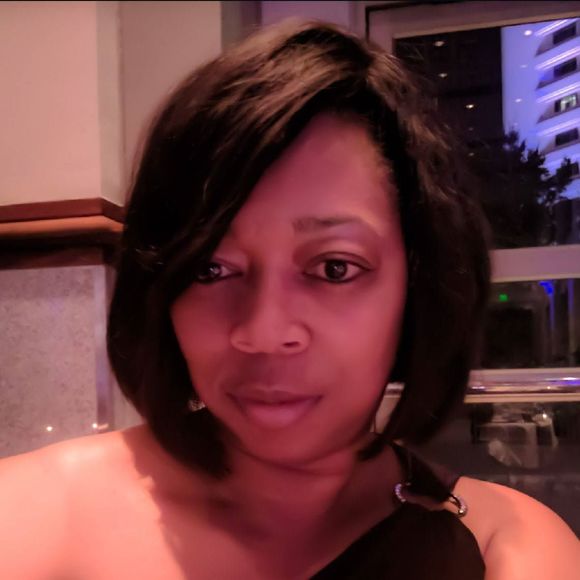 Meet your Posher, Anissa - Picture 1 of 1